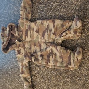 0-3 month camo suit.